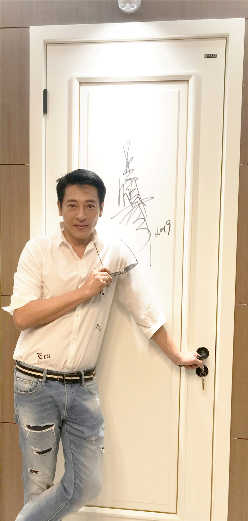 固诺家居"818星家节"明星签售会济南站圆满落幕,“令狐冲”吕颂贤助阵超级品牌盛宴!