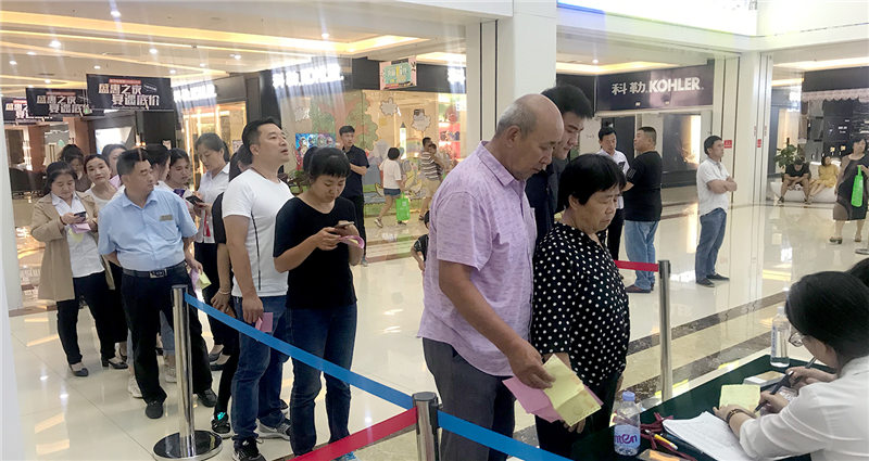 固诺家居"818星家节"明星签售会济南站圆满落幕,“令狐冲”吕颂贤助阵超级品牌盛宴!