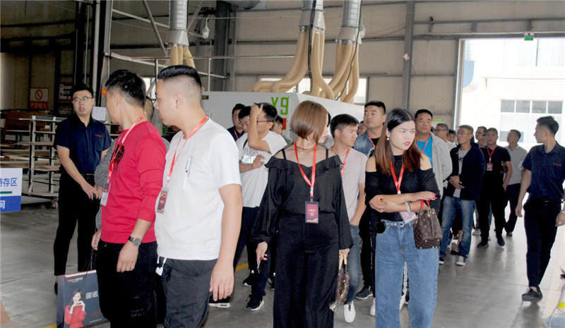 “品牌正年轻,千店计划”固诺家居2019年事业合伙人缔约峰会圆满成功!